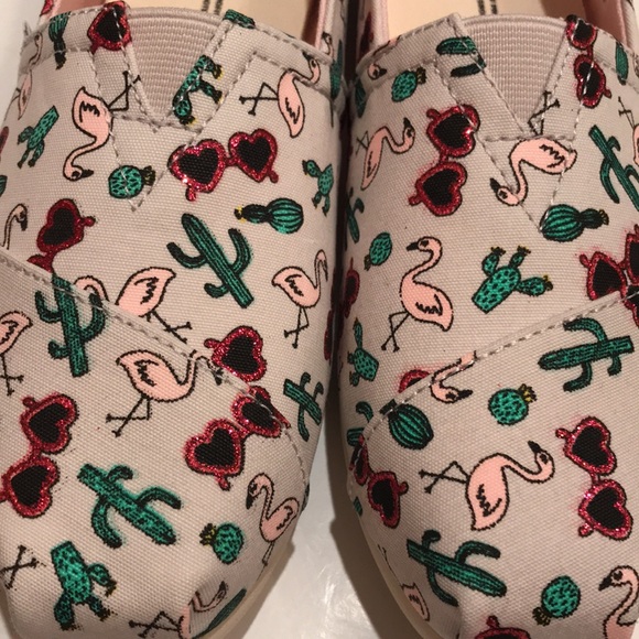 NWT TOM’S ALPARGATA CLOUD GREY FLAMINGO SUMMER VACAY CACTUS PRINT SHOES 6 womens - Picture 9 of 12